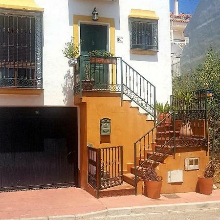 Апартаменти Excelente Habitacion En Bonita Y Tranquila Casa En Benalmadena Pueblo Екстер'єр фото