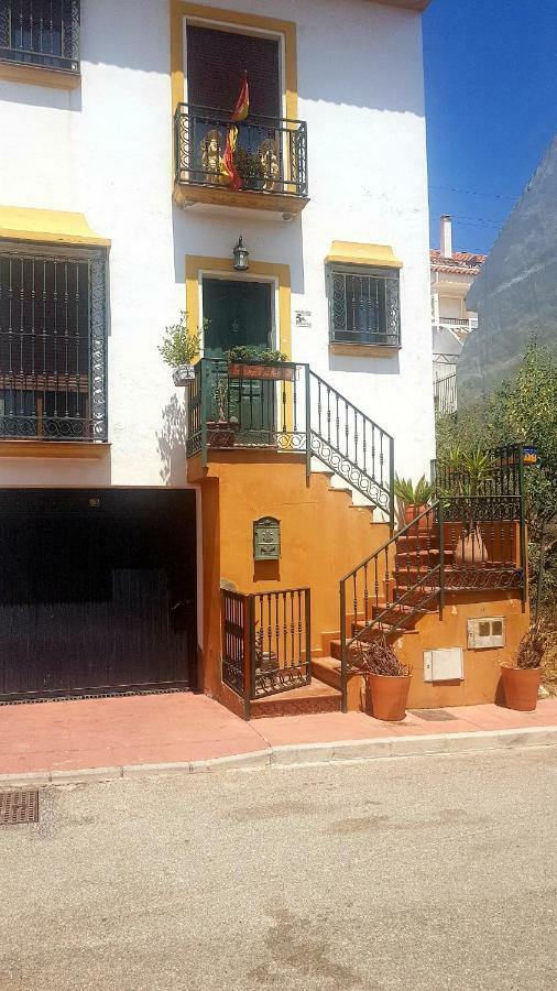 Апартаменти Excelente Habitacion En Bonita Y Tranquila Casa En Benalmadena Pueblo Екстер'єр фото