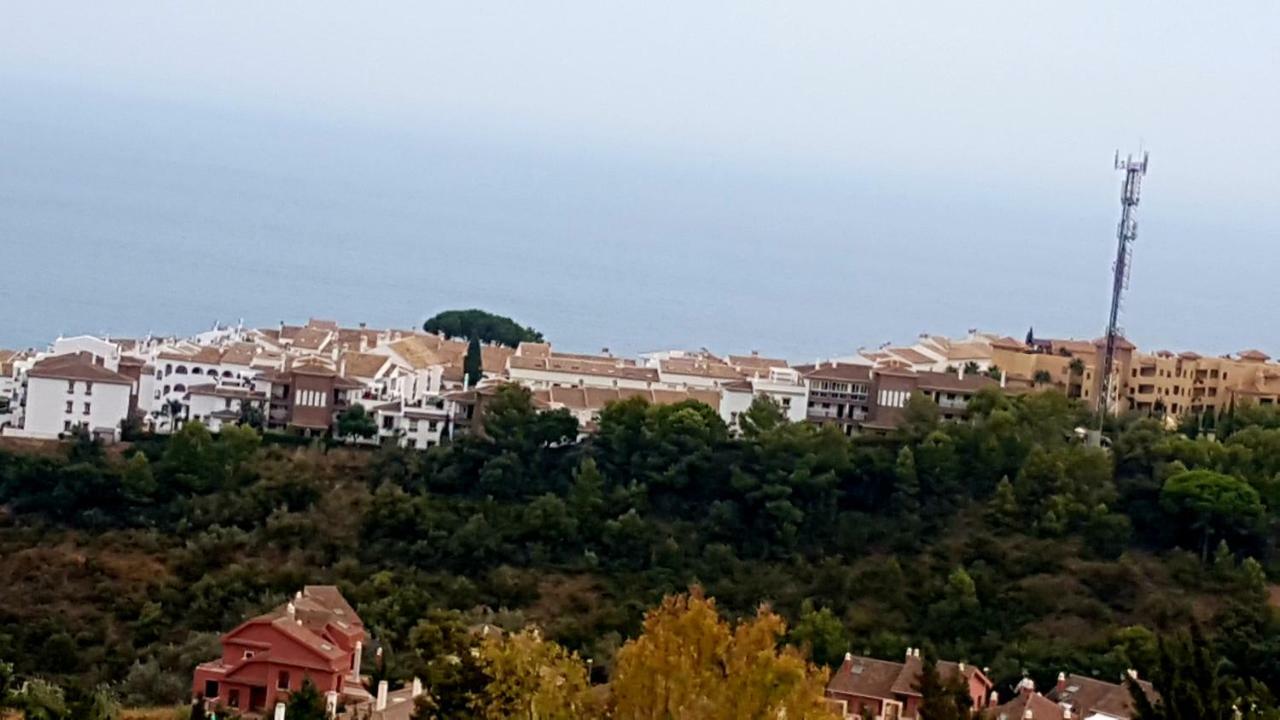 Апартаменти Excelente Habitacion En Bonita Y Tranquila Casa En Benalmadena Pueblo Екстер'єр фото